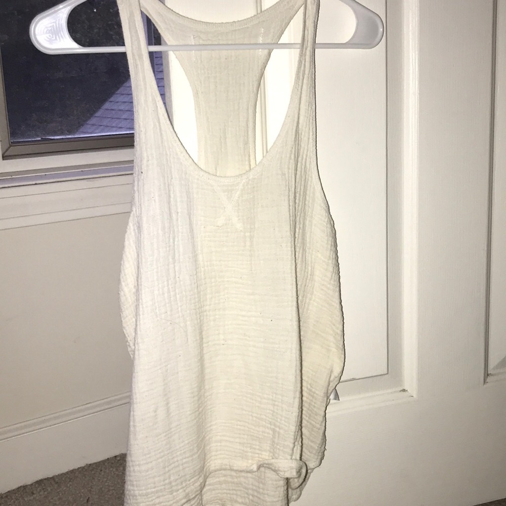 White textured tank top